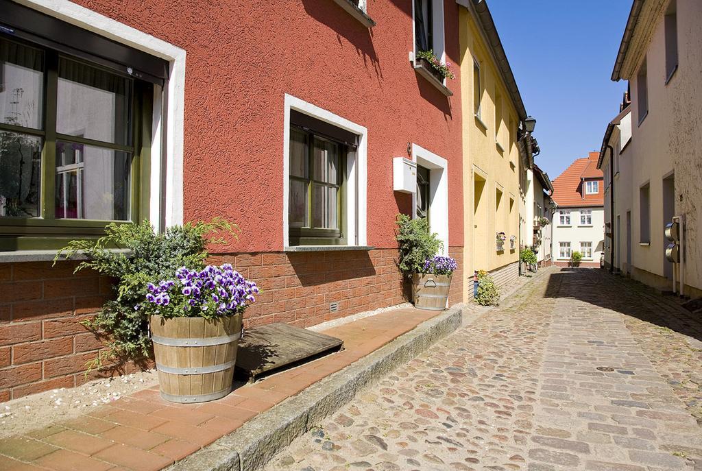 Uferpromenade Apartamento Waren  Exterior foto